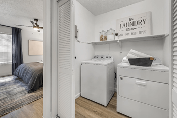 Washer/dryer included